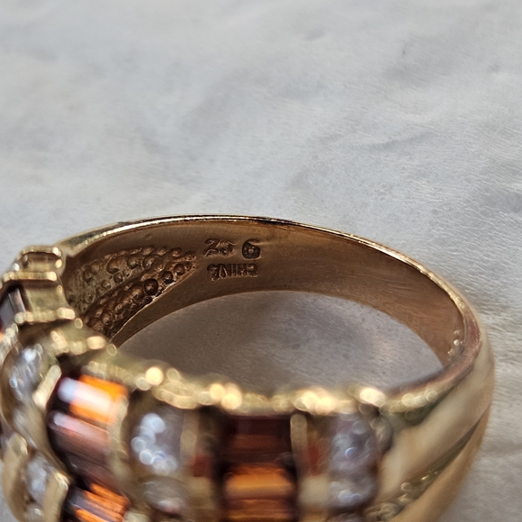 Elegant Gold and Brown Ring - Picture 13 of 14
